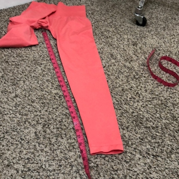 NVGTN Curve Seamless Leggings Size Small Coral - Picture 6 of 9